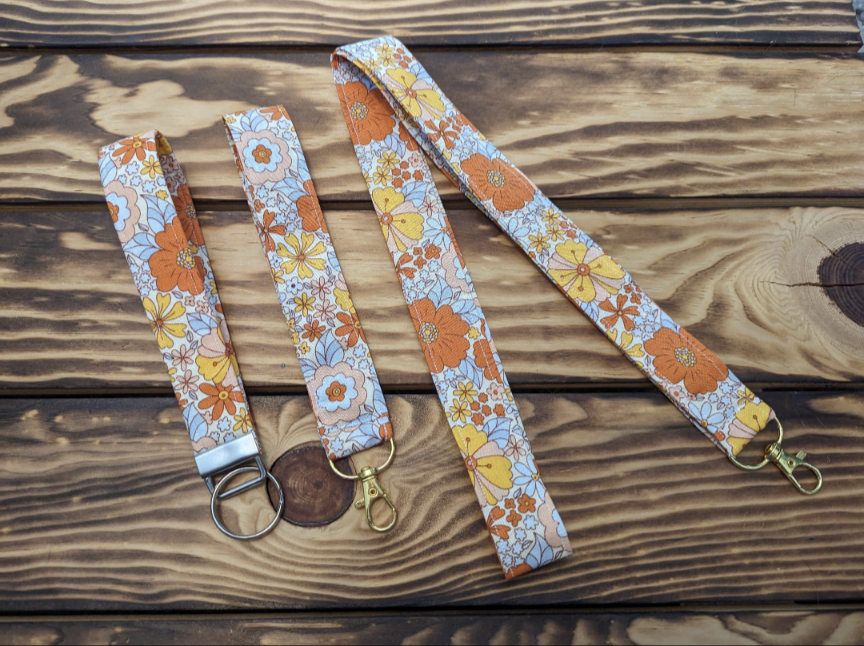 Vintage Flower Wristlet/ Lanyard