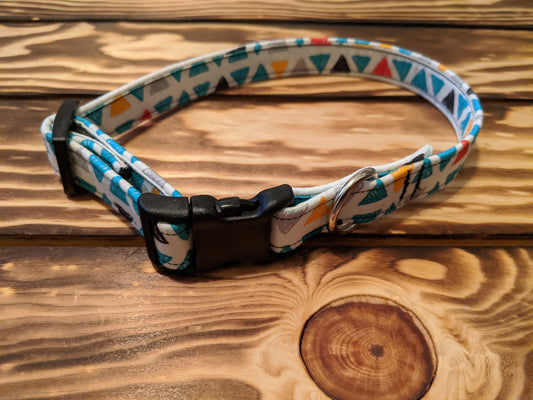 Geometric Triangle Collar