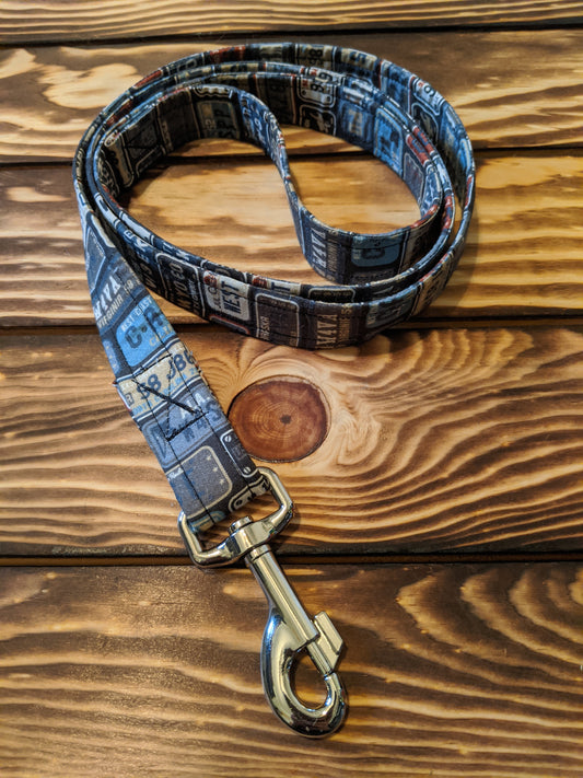 Rustic License Plate Leash